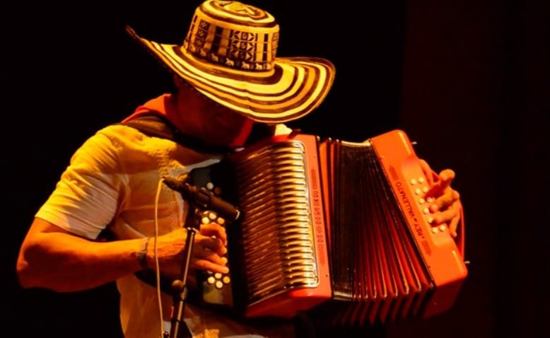 corralero corralero
